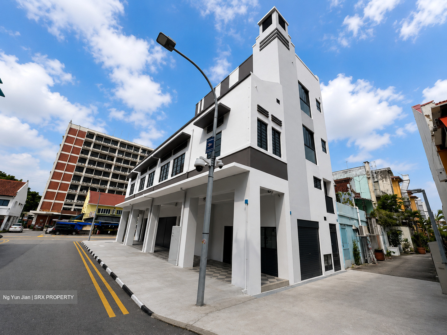 Sims Avenue (D14), Shop House #591839541